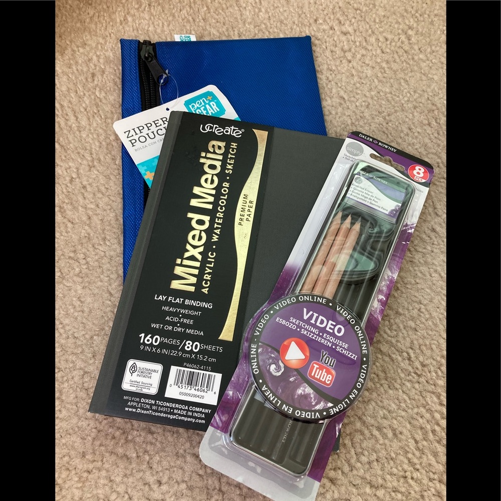 Sketch kit. Complete w/pencils, paper, case. NWOT